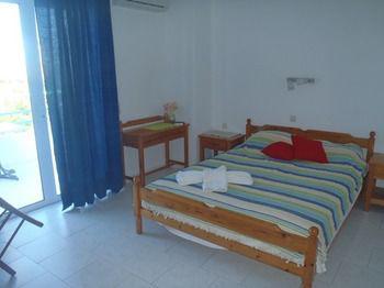 Sea Shell Apartments Pírgosz Pszilonéru Kültér fotó